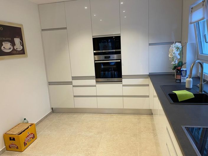 Image No.13-4 Bed Property for sale