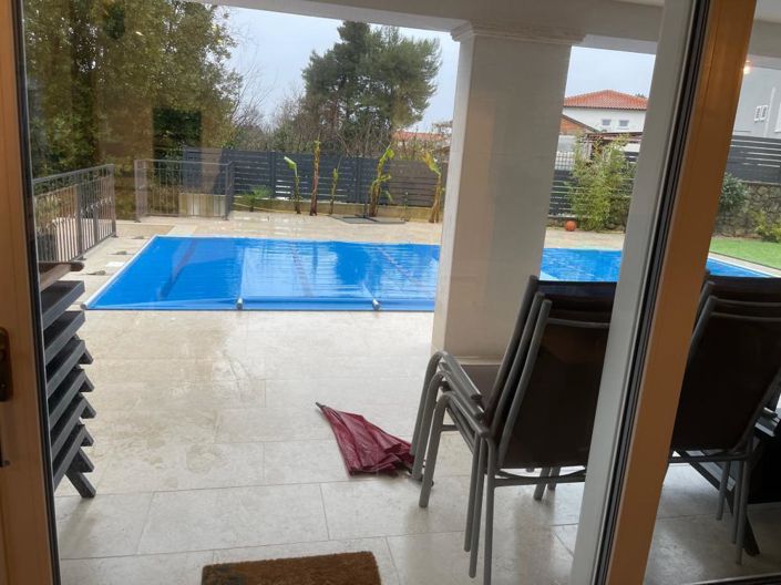 Image No.5-4 Bed Property for sale