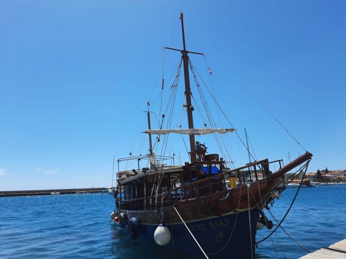 Image No.2-5 Bed Property for sale