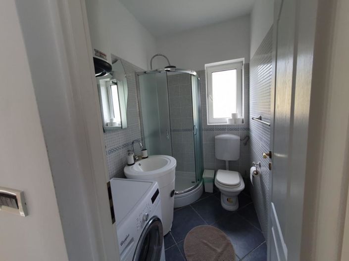 Image No.10-Propriété de 12 chambres à vendre à Lovran