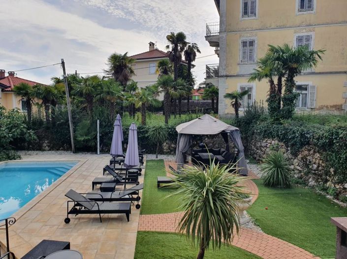 Image No.15-Propriété de 12 chambres à vendre à Lovran