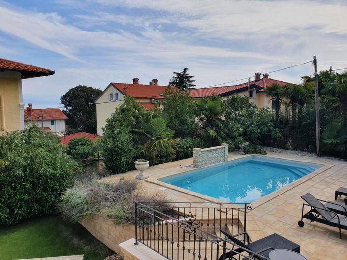 Image No.16-Propriété de 12 chambres à vendre à Lovran