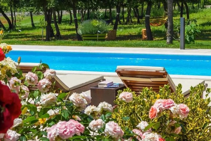 Image No.2-Propriété de 4 chambres à vendre à Rovinj