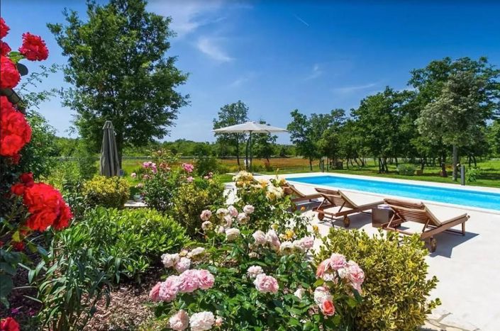 Image No.4-Propriété de 4 chambres à vendre à Rovinj