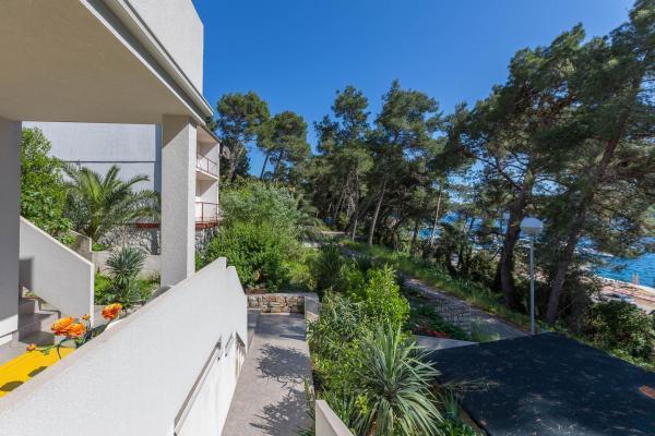 Image No.9-Propriété de 7 chambres à vendre à Mali Losinj