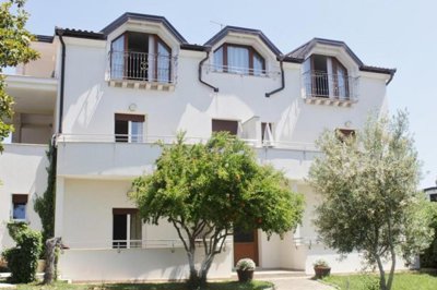 1 - Umag, Property
