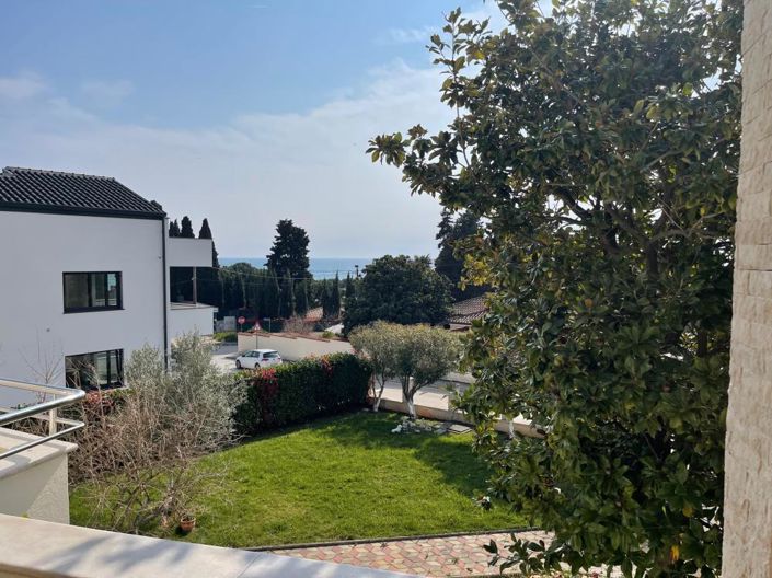 Image No.5-Propriété de 8 chambres à vendre à Umag