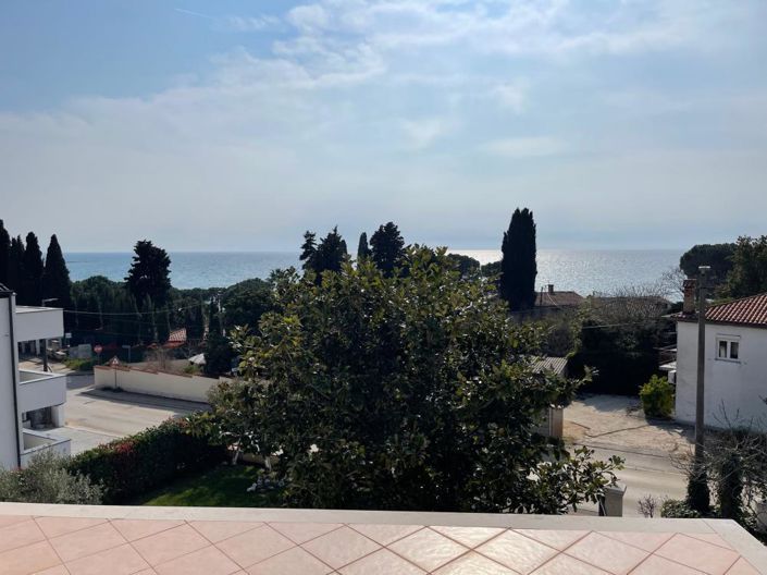 Image No.8-Propriété de 8 chambres à vendre à Umag