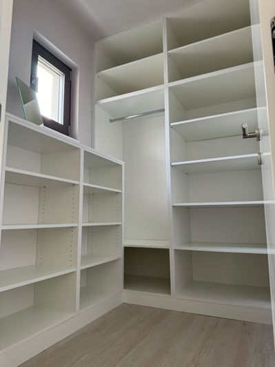 Image No.8-3 Bed Property for sale