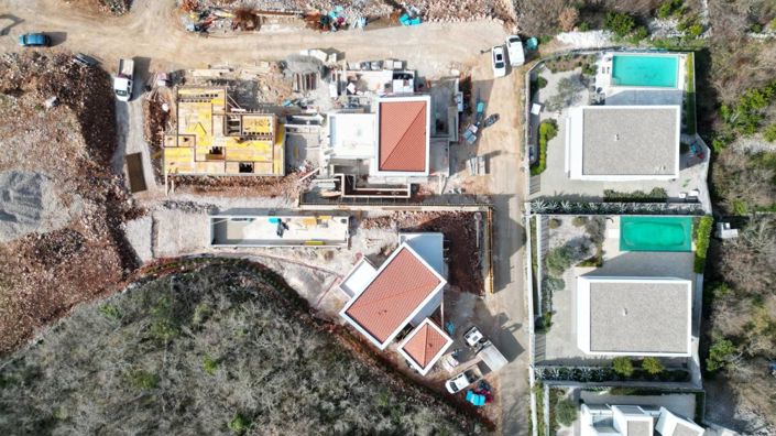 Image No.15-4 Bed Property for sale