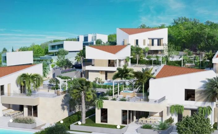 Image No.4-4 Bed Property for sale