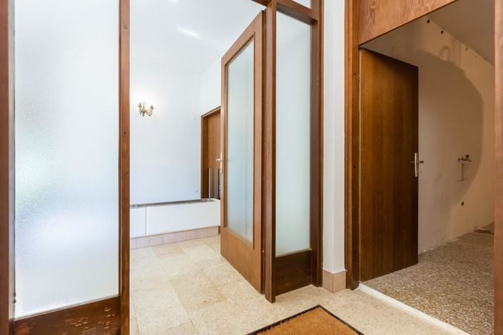 Image No.11-3 Bed Property for sale