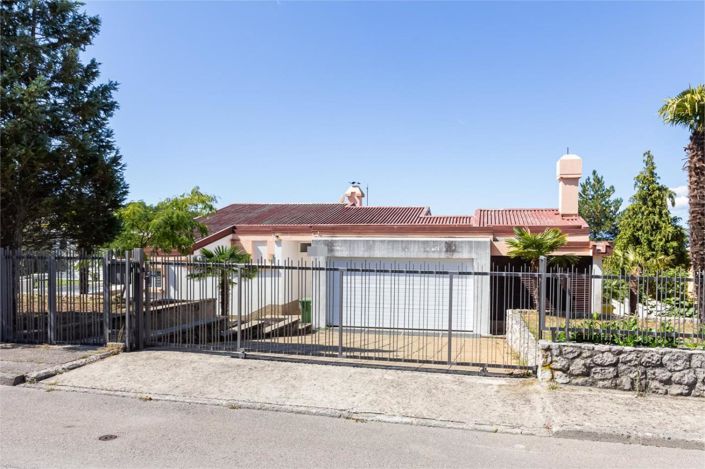 Image No.4-3 Bed Property for sale