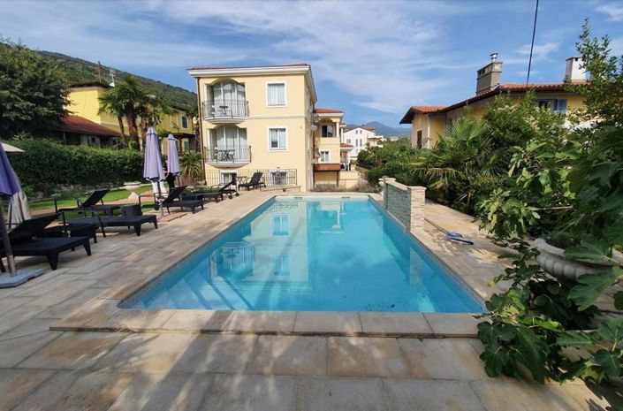 Image No.2-Propriété de 12 chambres à vendre à Lovran