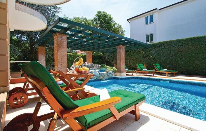 Image No.6-Propriété de 8 chambres à vendre à Porec