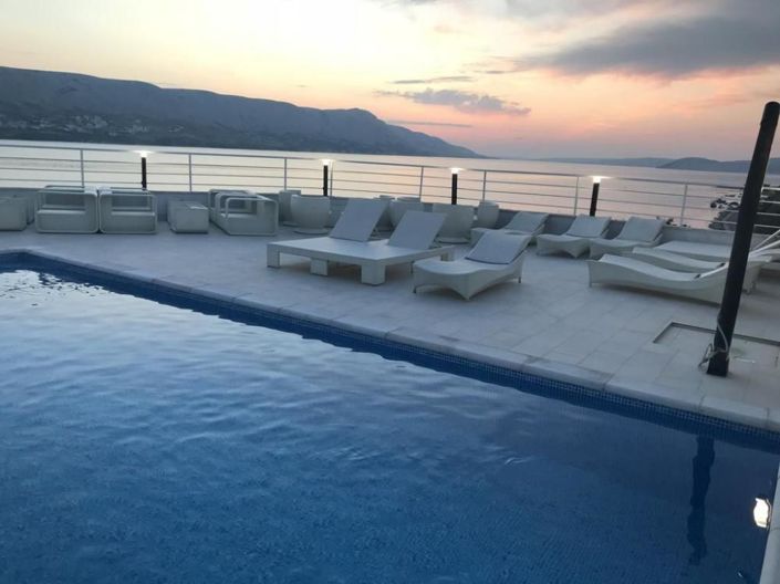 Image No.5-Propriété de 36 chambres à vendre à Pag