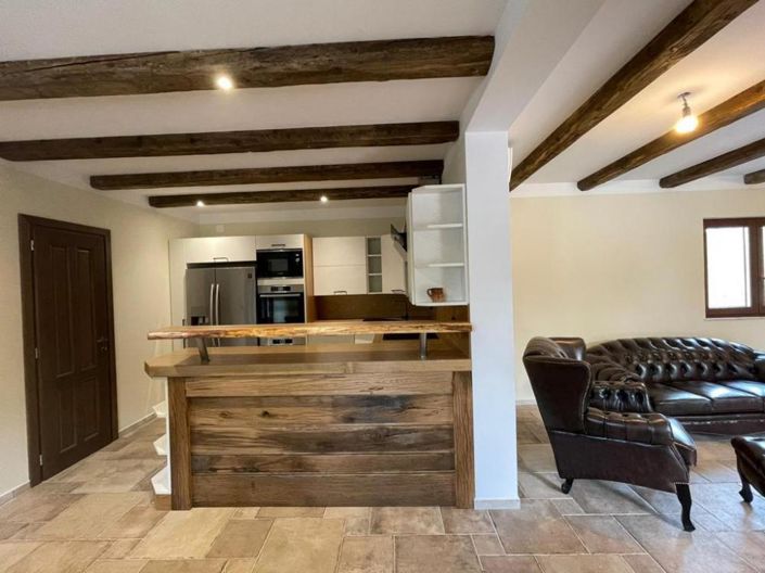 Image No.17-3 Bed Property for sale