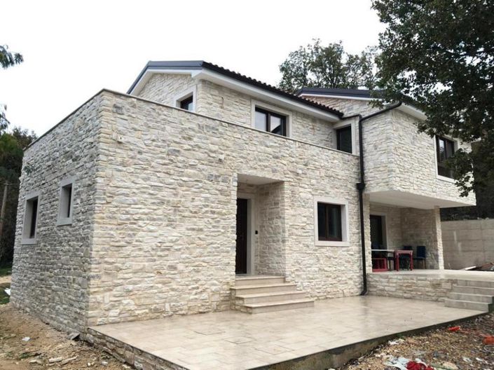 Image No.24-3 Bed Property for sale