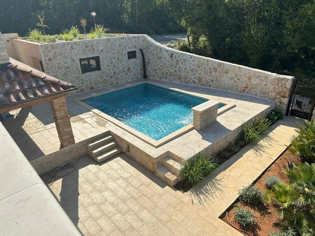 Image No.4-3 Bed Property for sale