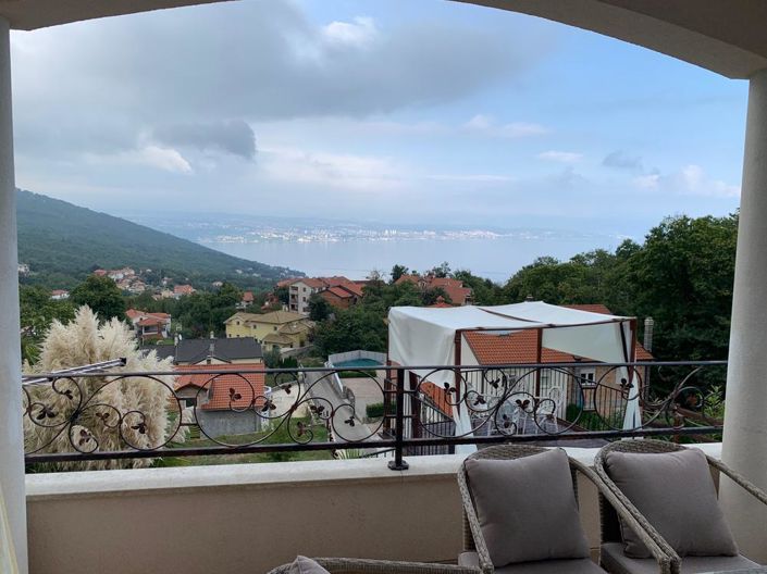 Image No.5-Propriété de 5 chambres à vendre à Lovran