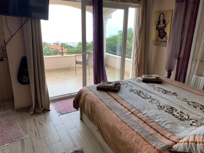 Image No.6-Propriété de 5 chambres à vendre à Lovran