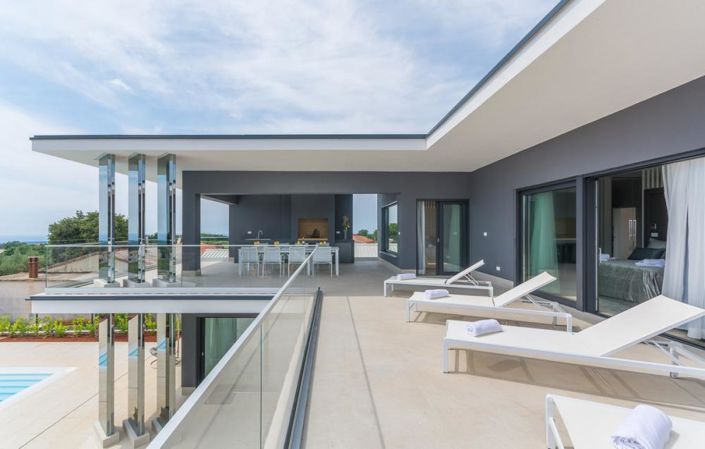 Image No.7-Propriété de 5 chambres à vendre à Kaštelir