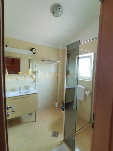 Image No.11-11 Bed Property for sale