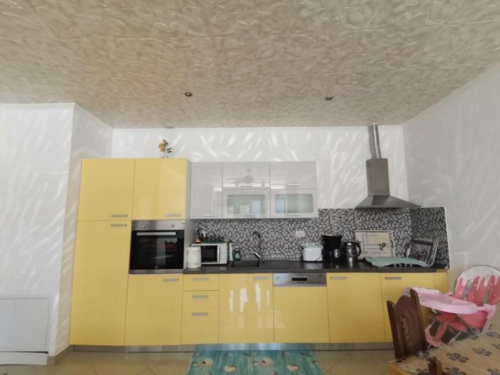 Image No.15-11 Bed Property for sale