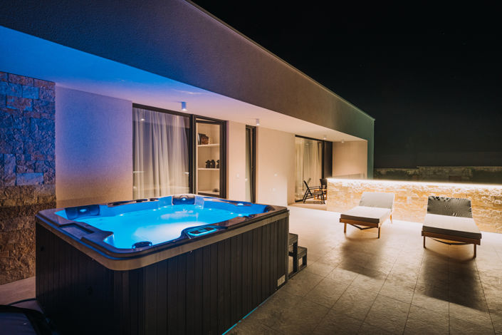 Image No.21-5 Bed Property for sale