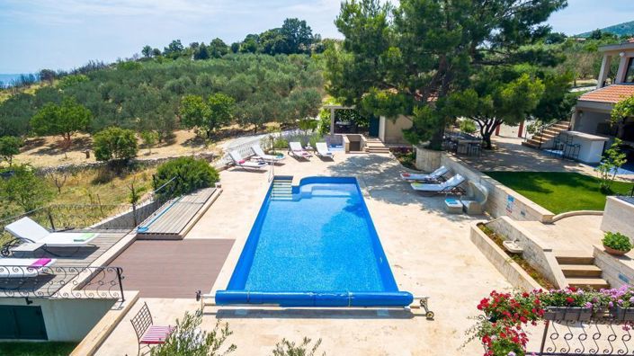 Image No.5-Propriété de 5 chambres à vendre à Trogir