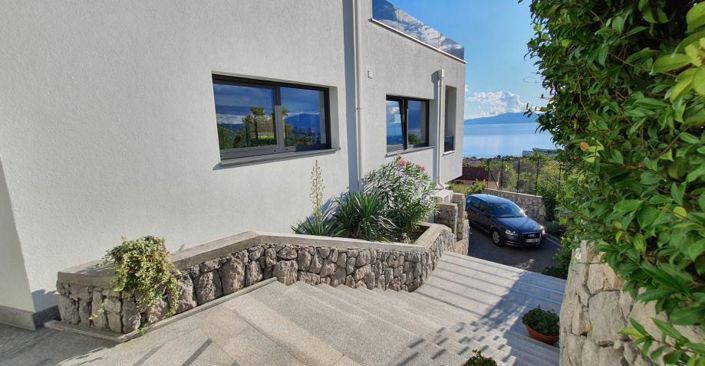 Image No.21-Propriété de 4 chambres à vendre à Kostrena