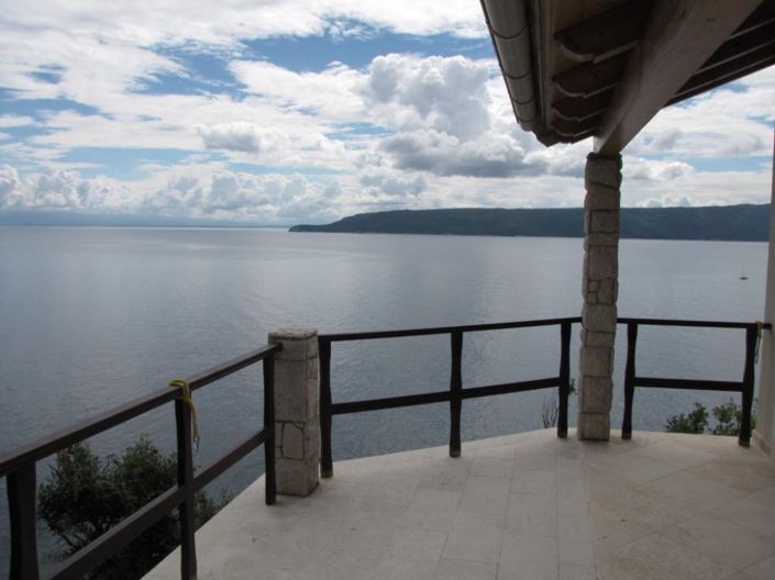 Image No.15-2 Bed Property for sale