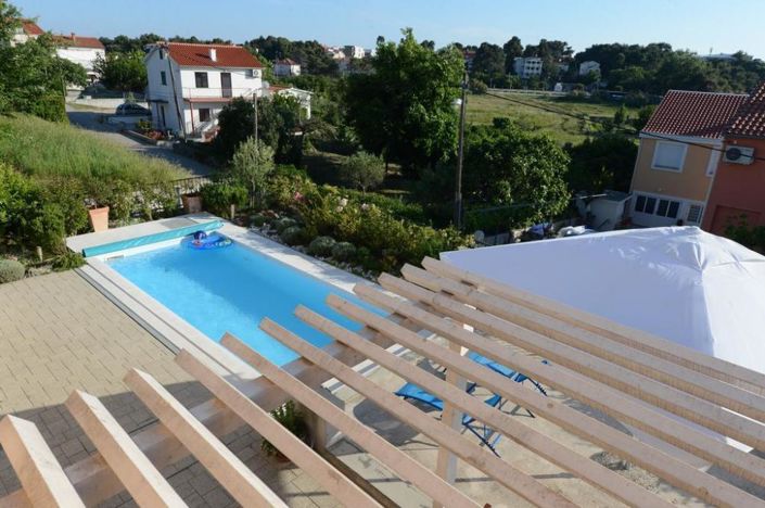 Image No.6-5 Bed Property for sale