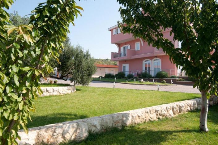 Image No.4-Propriété de 10 chambres à vendre à Primošten