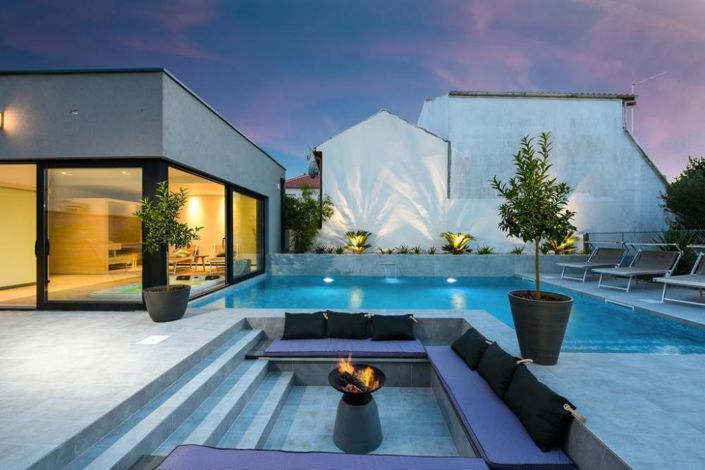 Image No.5-3 Bed Property for sale