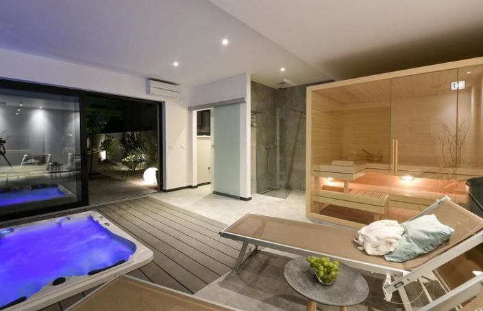 Image No.7-3 Bed Property for sale