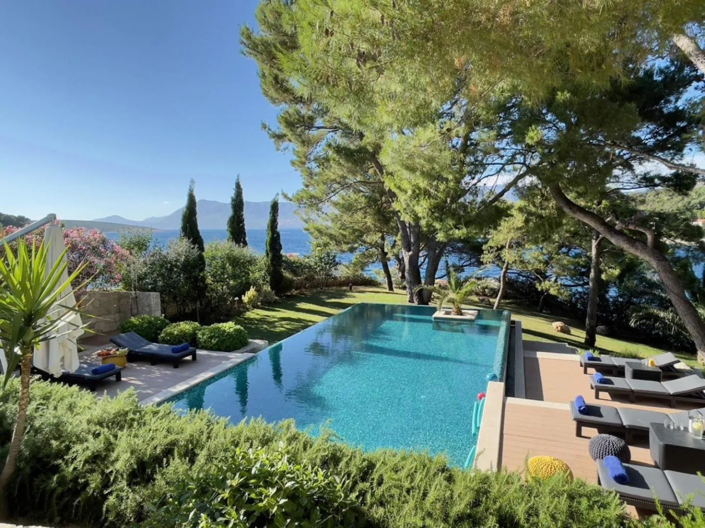 Image No.2-4 Bed Property for sale