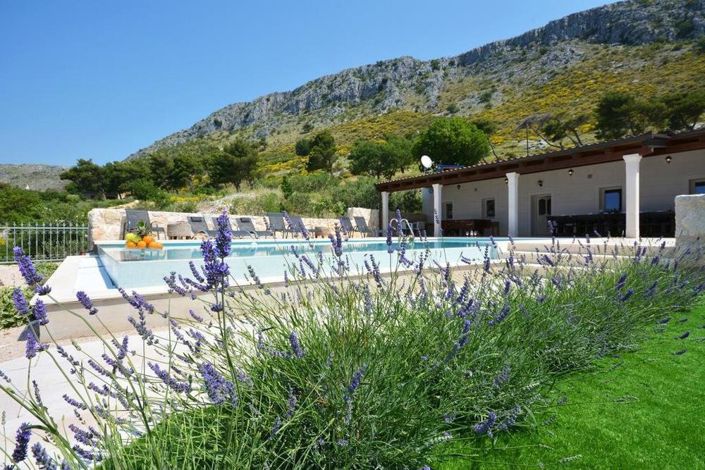 Image No.12-Propriété de 8 chambres à vendre à Split