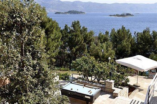 Image No.13-Propriété de 21 chambres à vendre à Lumbarda