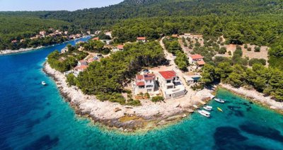 1 - Korcula, Property