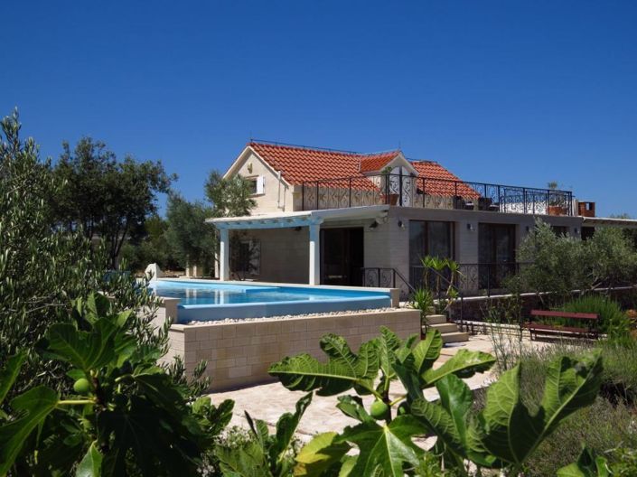 Image No.10-3 Bed Property for sale