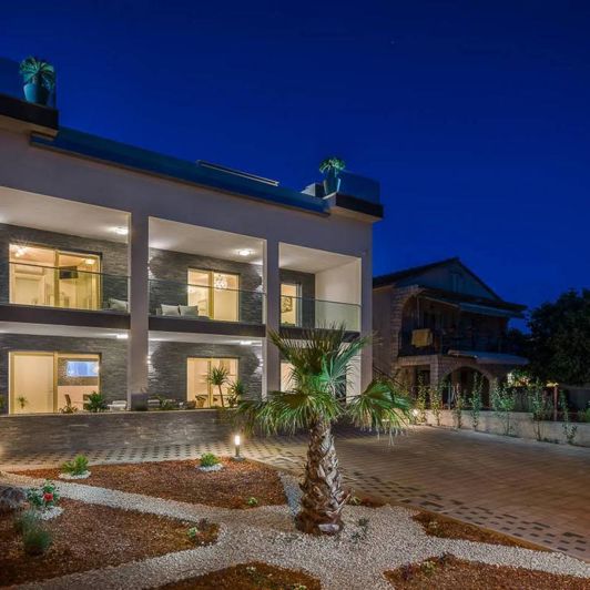 Image No.4-Propriété de 5 chambres à vendre à Rogoznica