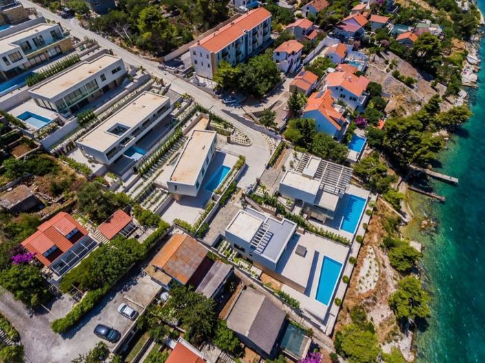 Image No.2-Propriété de 4 chambres à vendre à Ciovo