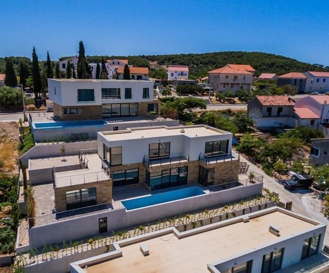 Image No.21-Propriété de 4 chambres à vendre à Ciovo