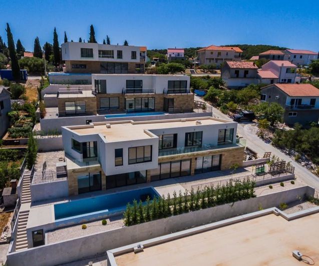 Image No.16-Propriété de 4 chambres à vendre à Ciovo