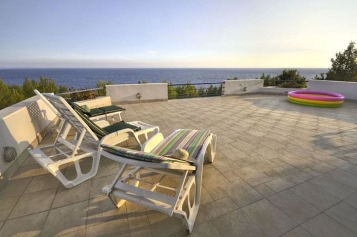 Image No.9-5 Bed Property for sale