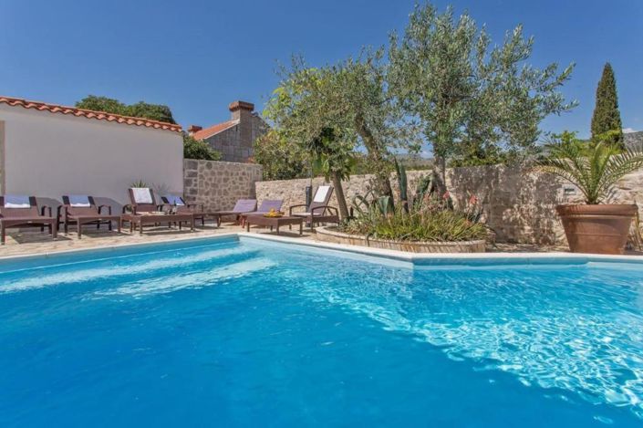 Image No.6-Propriété de 10 chambres à vendre à Croatie