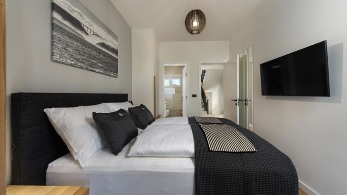 Image No.21-4 Bed Property for sale