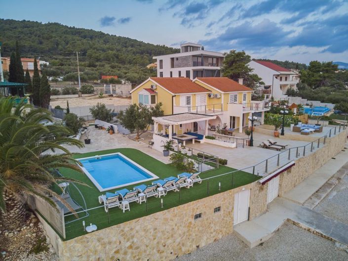 Image No.4-5 Bed Property for sale