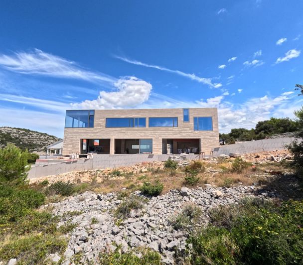 Image No.5-Propriété de 4 chambres à vendre à Ražanj